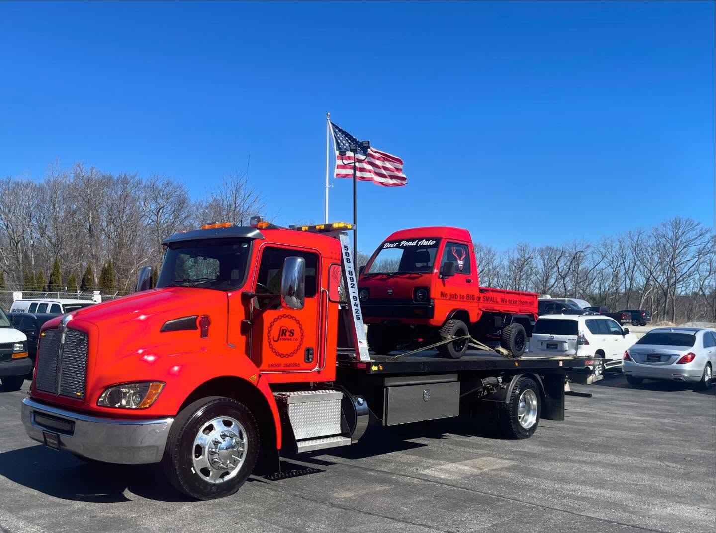 deer pond auto towing 2 flat bed towing in Leicester, MA